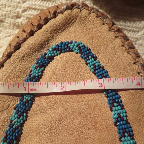 Vintage Native American Handmade Leather Turquoise Beaded Moccasins 10\